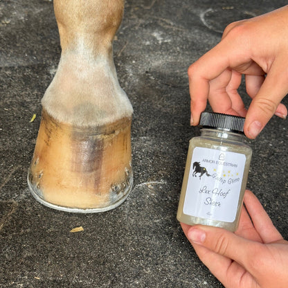 Lux Hoof Sheen in clear.