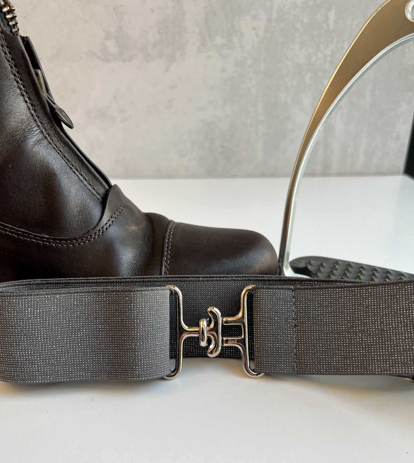 Sparkly Gray Equestrian Belt